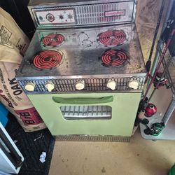 Vintage Sunny Suzy tin Childs stove