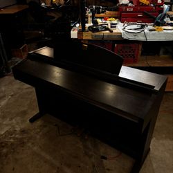 Yamaha Clavanova CLP 930 For Parts