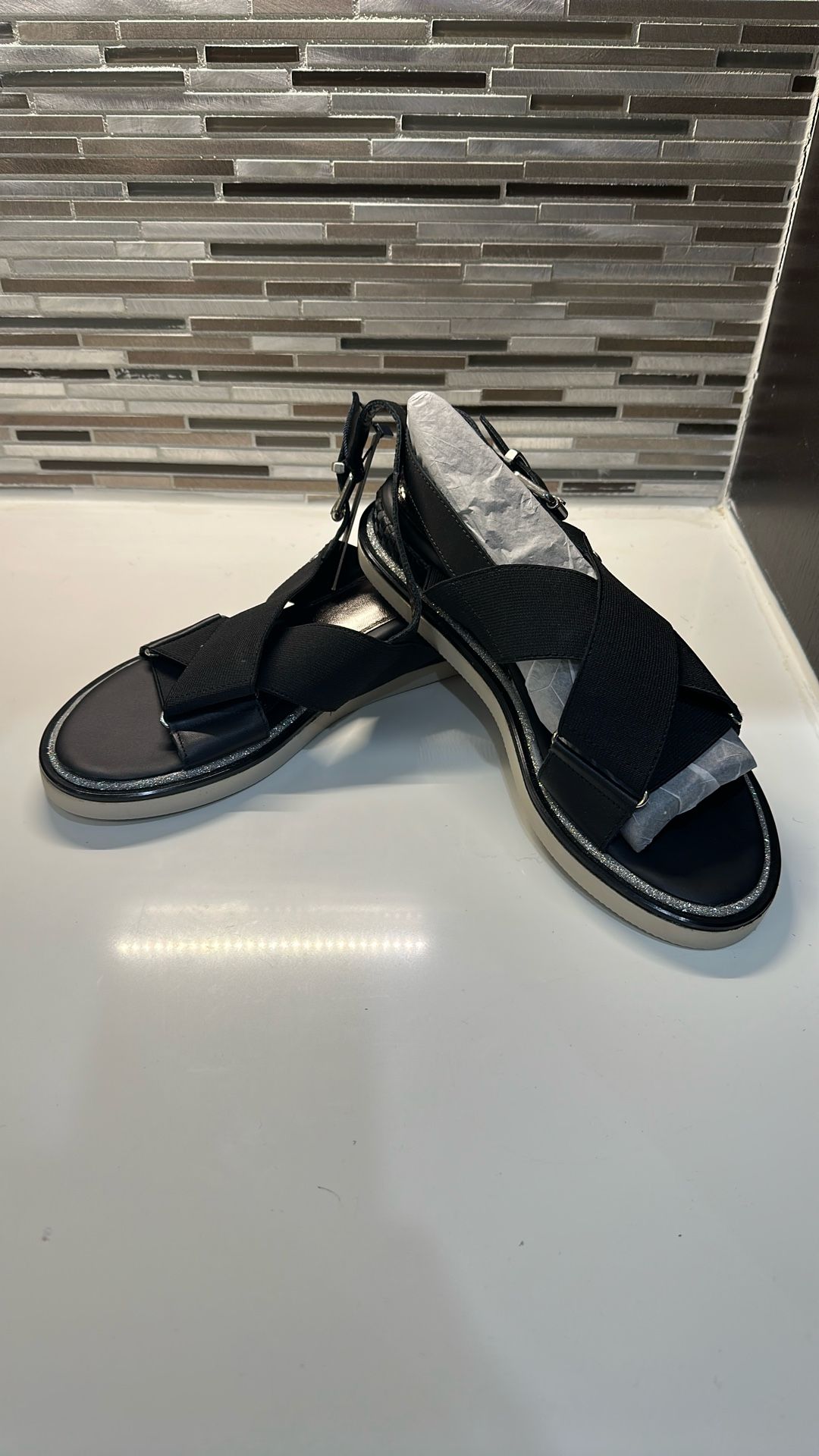 Tommy Hilfiger Woman Leather Sandal Size 9