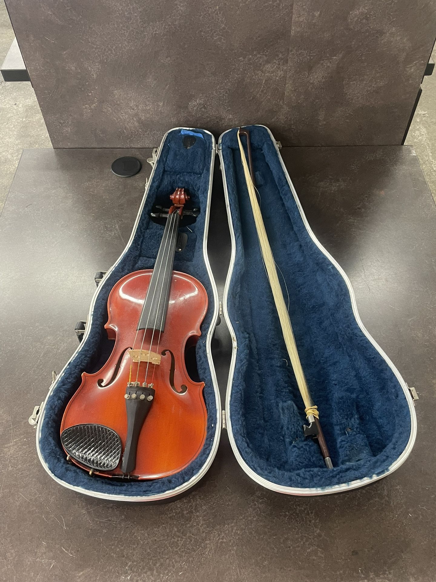 1998 Johannes Kohr Violin – Made in Czechoslovakia – Broken Bow