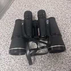 Vintage Binoculars – Classic Style – Great Condition