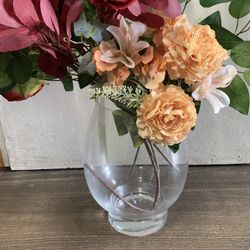 Clear glass vase