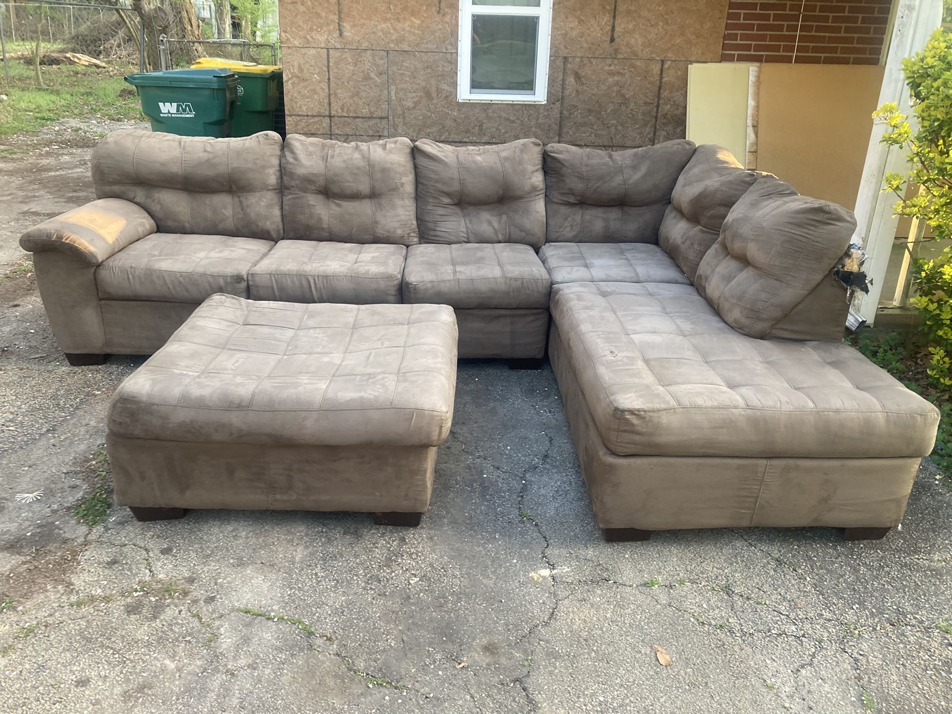 HAVERTYS PLUSH USED KHAKI/TAN 2PC SECTIONAL SET & OTTOMAN…$199 OBO…ALL OFFERS WELCOME!!
