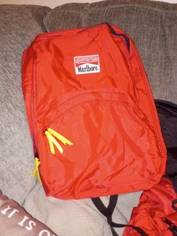 MARLBORO RED HIKING BAG