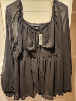 NWT Torrid Size 0 Shirt
