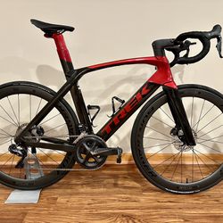 2022 Trek Madone SLR 7 Di2 Carbon Road Bike 56cm