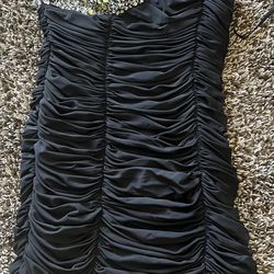 Black Semi Formal Short Scrunched  Dress Size M
