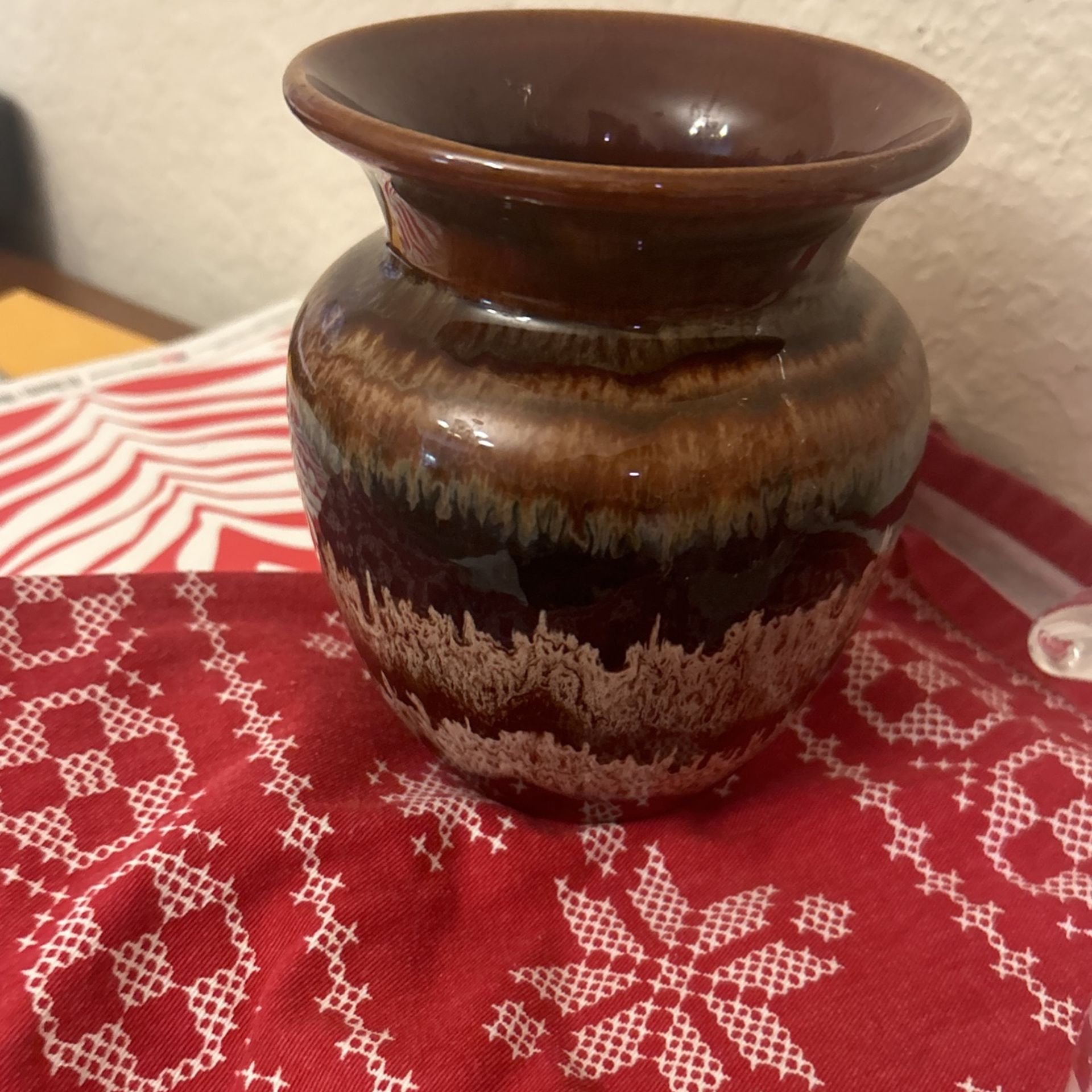 Small Desk Vase Pottery Vintage 