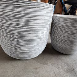 Plant Pot 17" and 13.5"
