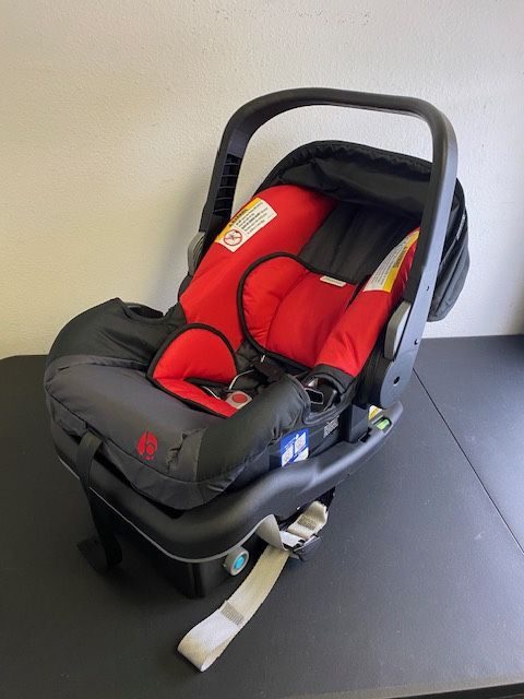 Baby Car Seat Brand New In Box Great Price!!