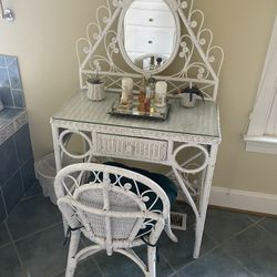 Wicker Dressing table Set