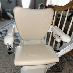 Stair Lift, Walker, Wheelchair Lot 