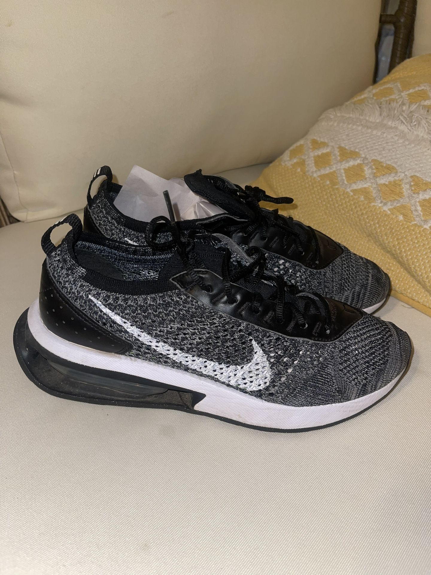 Womens Nike Size 8