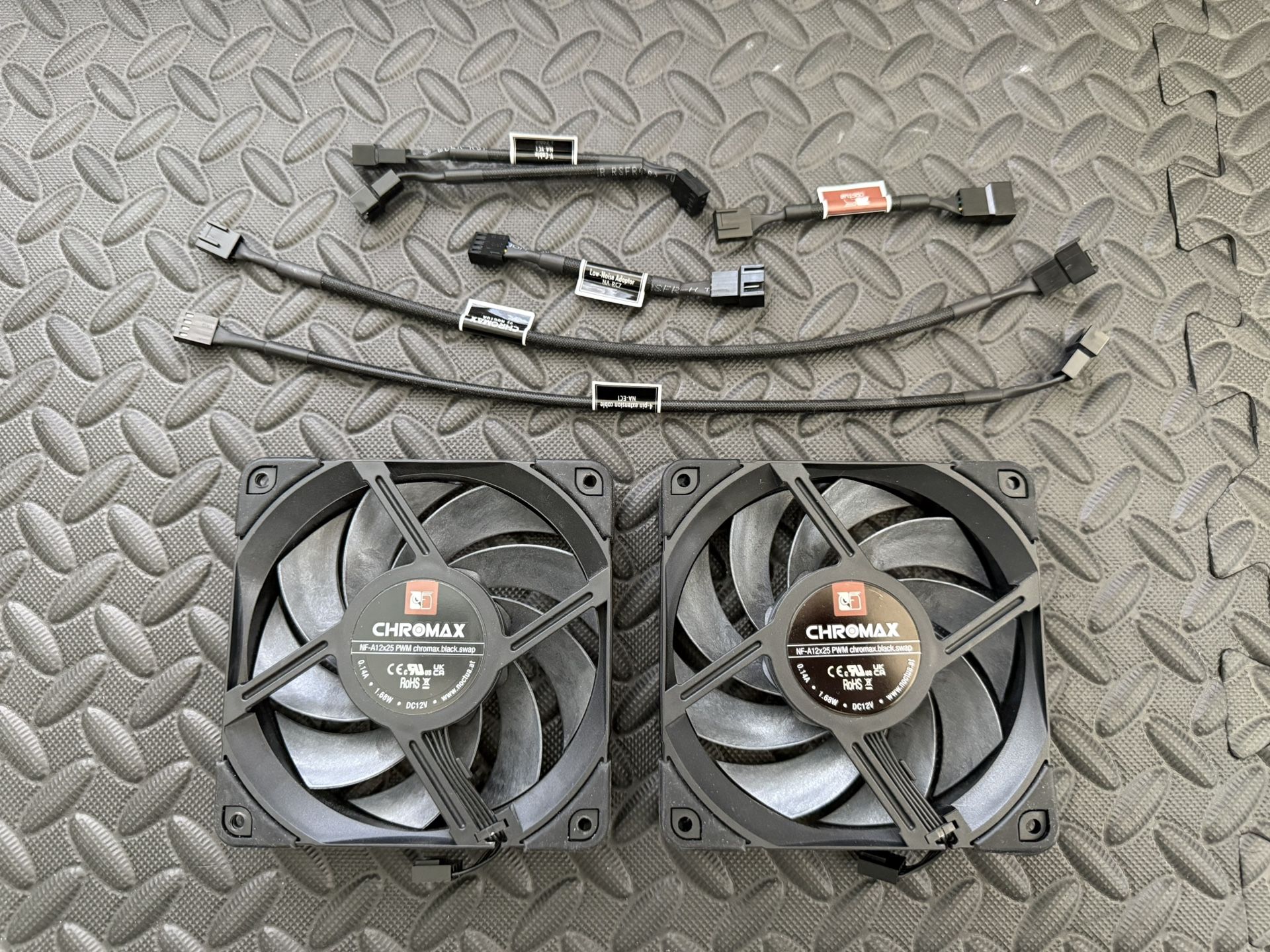 Noctua Nfa12x25 Chromax Fans (x2)