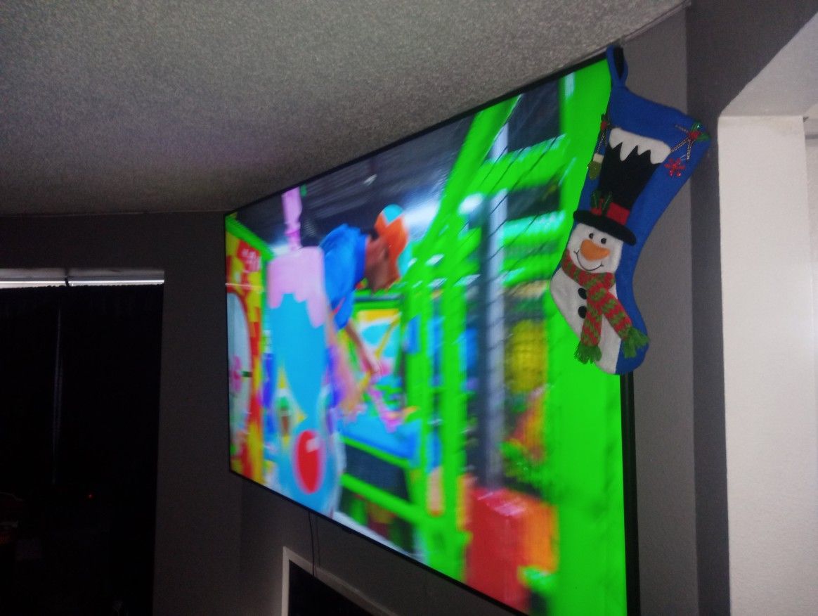 86" LED 4K SAMSUNG FLAT SCREEN TV