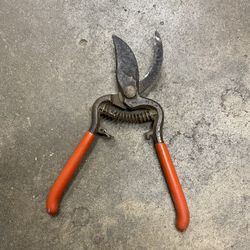 Vintage CORONA #60 USA Garden Tool pruning shears pruner