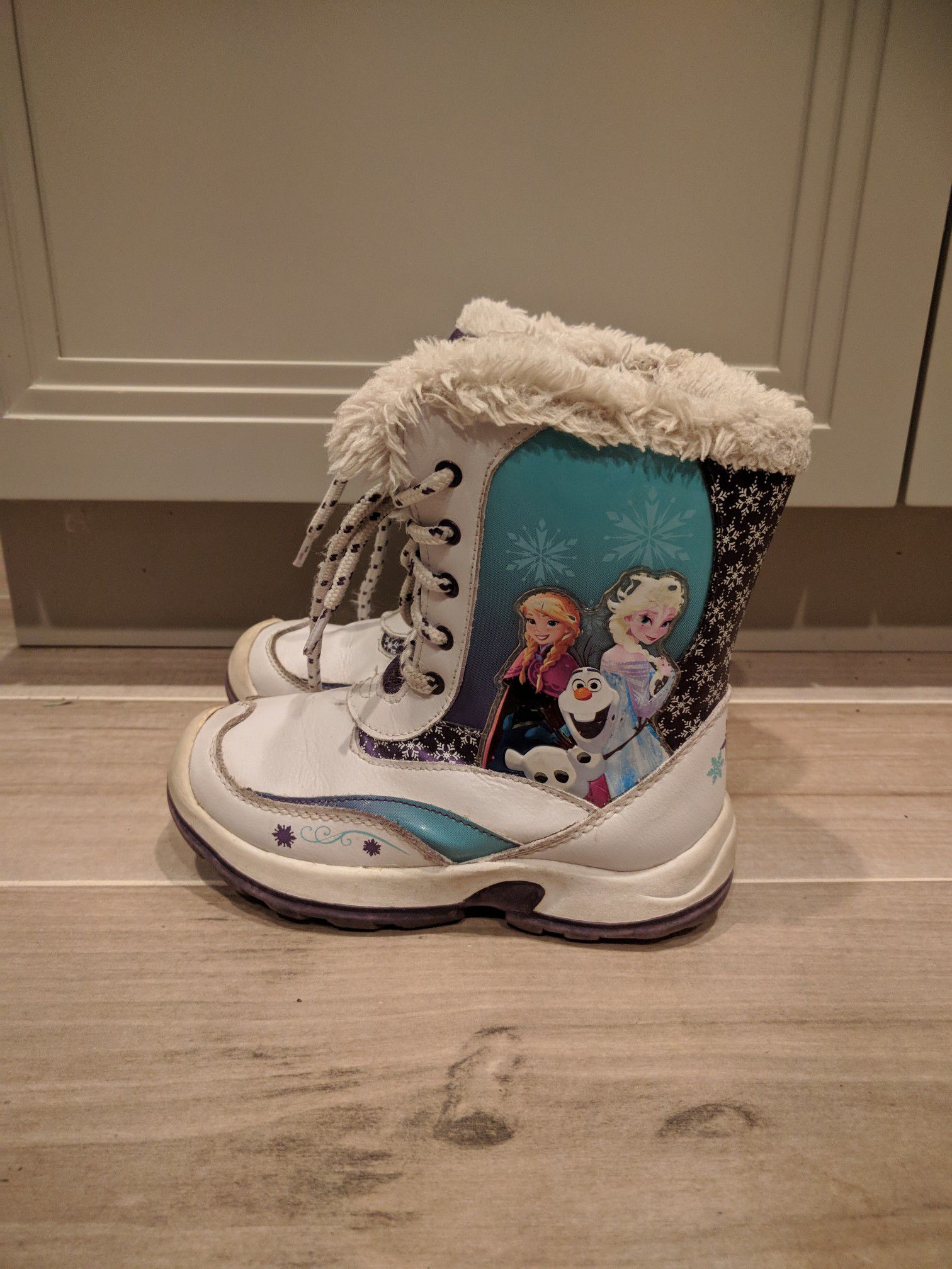 Elsa shoes - size 11