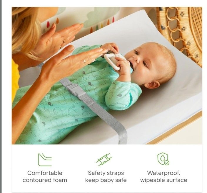 **BRAND NEW** Munchkin Secure Grip Baby Diaper Changing Pad