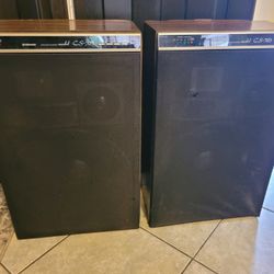 2 PIONEER CS-703 SPEAKERS For Only $200 Daytona Beach Can Deliver