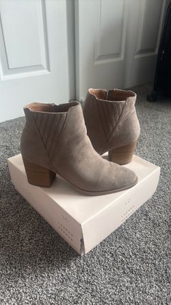 Brown boots
