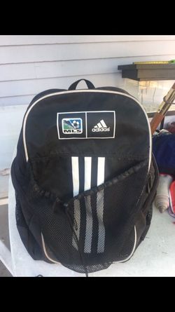 Adidas bag ✨