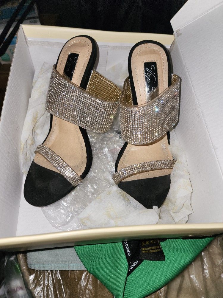 5.5 Black Rhinstone Heels