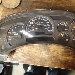 Instrument Cluster 2003 -2006 Chevy Silverado Or GMC Sierra 