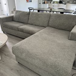 Gray Sleeper Sofa with Right-Side Chaise and Pull-Out-Bed - Delivery Available!