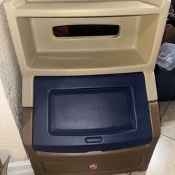 Toy Box & Book Shelf 