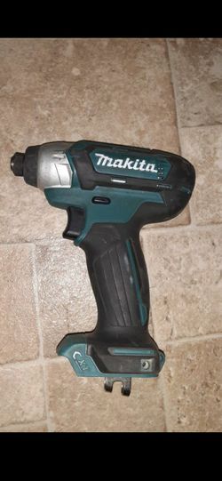 Taladro de impacto/Impact cordless Makita 12 volts