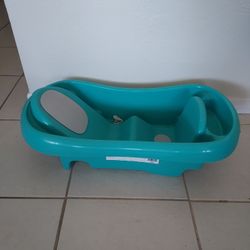 Baby bath tub