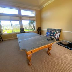 Pool Table ⚒️🔧🚚