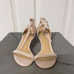 Michael Kors Heel New Size 5.5