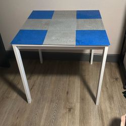 Lego Table