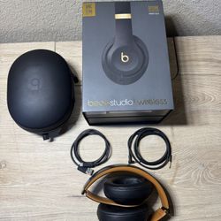 Beats By Dre Headphones 