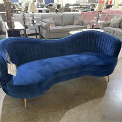 Sophia Blue2-Piece Upholstered Channel Tufted Sofa Set
Coaster$10 Down Payment And Financing Available