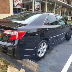 2014 Toyota Camry SE 4 Cylinder
