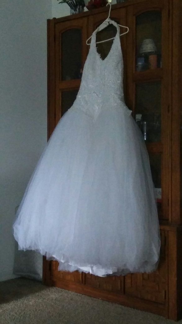 Halter top style wedding gown