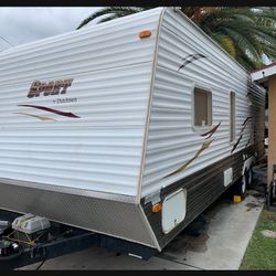 2010 Dutchman sport 27’ travel trailer 