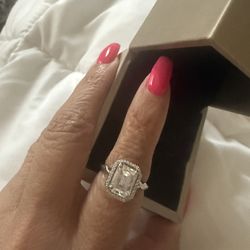 Moissanite Real Diamond Halo 10k Gold