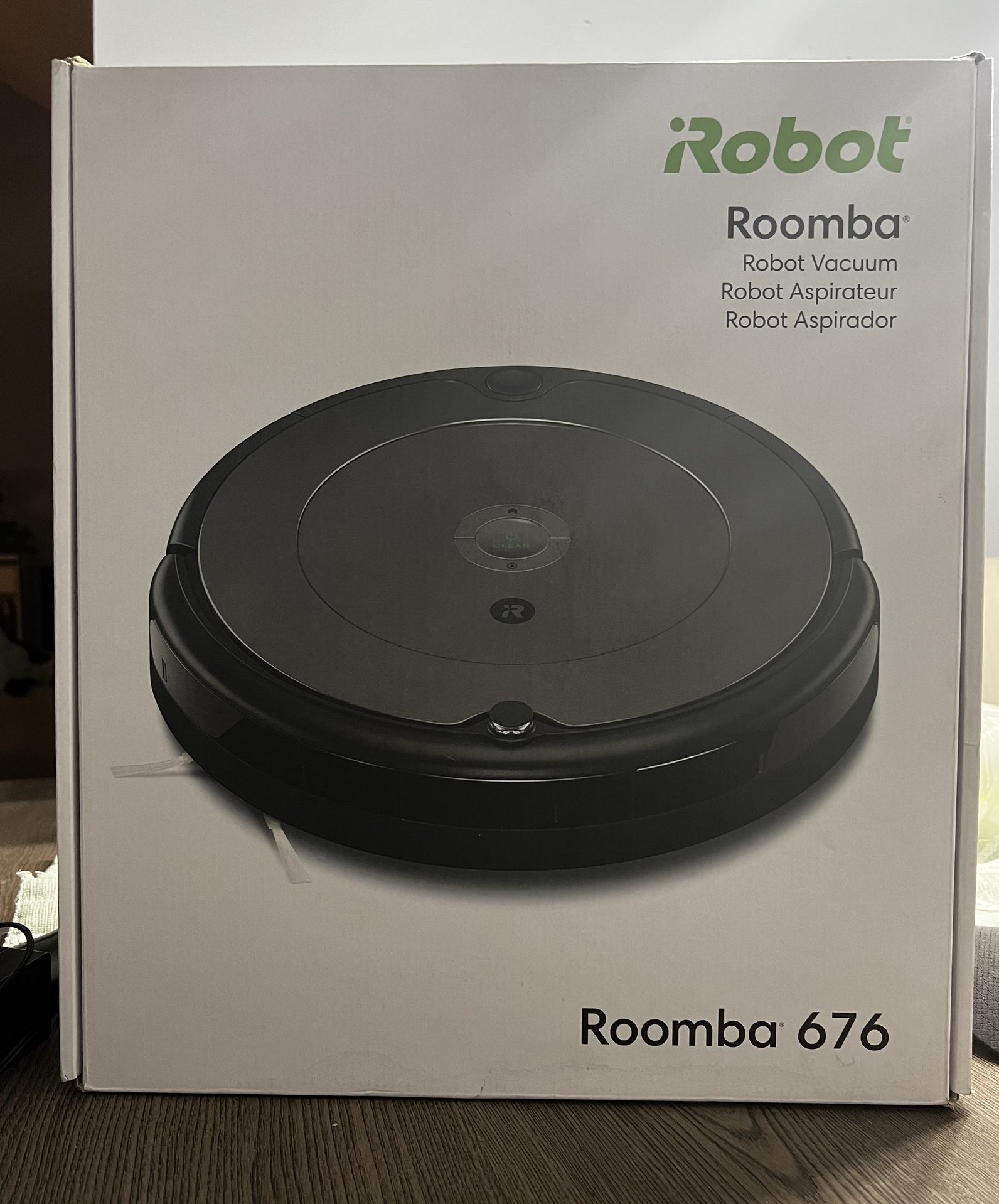 IRobot Roomba 676 Vacuum WI-FI, Self Charging