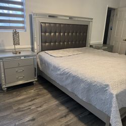 Modern Luxury Bedroom Set – Complete (Bed Frame + Dresser w/ Mirror + 2 Nightstands)
