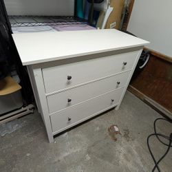 Ikea Hemnes 3 Drawer Dresser 