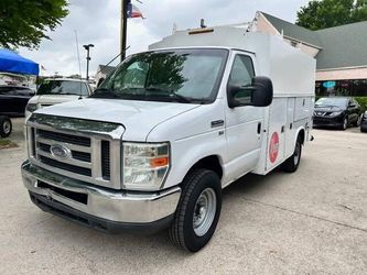 2013 Ford E-350 Cutaway