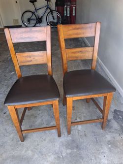 Pair (2) Wooden Barstools