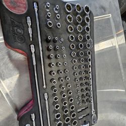 Snap-On 100 pc 1/4 Socket Set  (OBO)