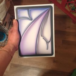 Apple 11 M3 128gb 2025 