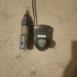 Dremel 8220 Cordless Multi Tool W/ Battery And Charger