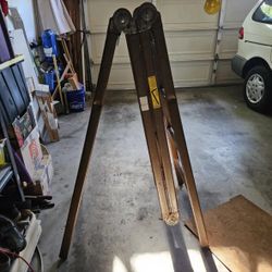 17 feet metal ladder