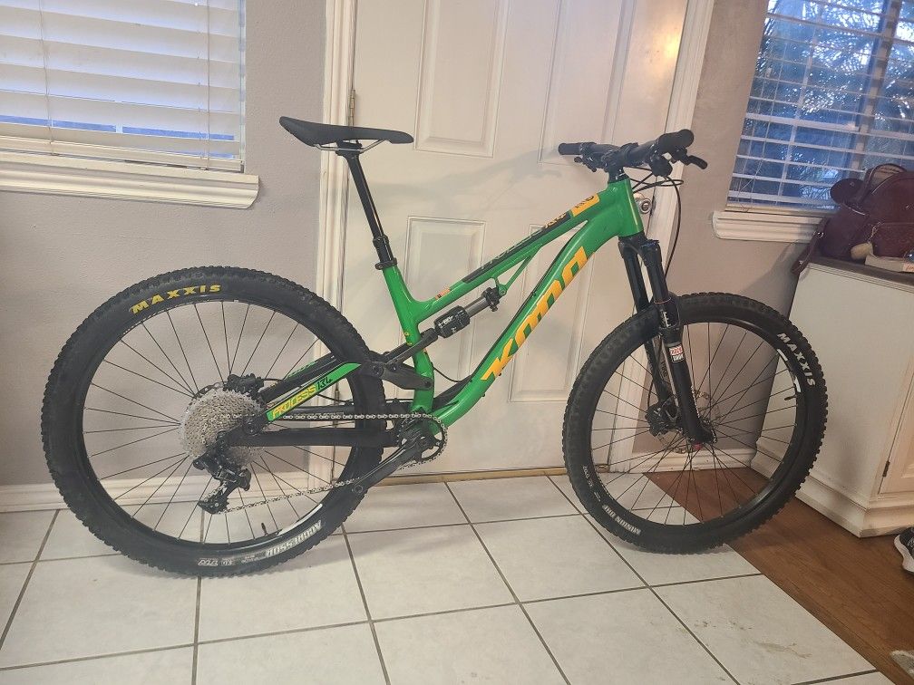 2016 Kona Process 134 Medium (Upgraded)